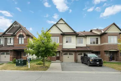 Att/Row/Townhouse in Barrhaven