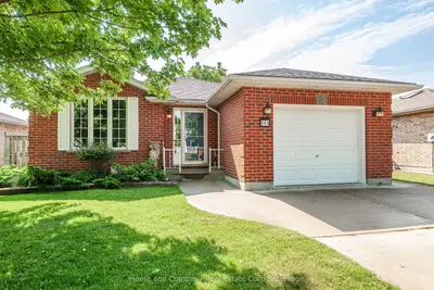 Detached in Stratford