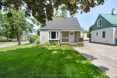Detached in Kawartha Lakes