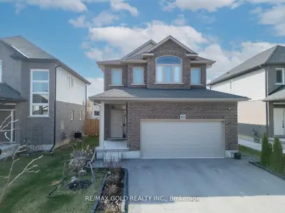 Detached in Thorold
