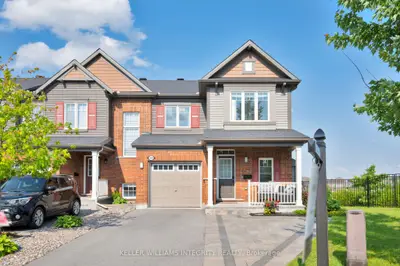 Att/Row/Townhouse in Stittsville - Munster - Richmond