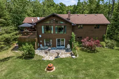 Detached in Trent Lakes