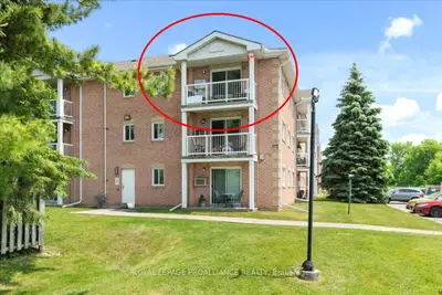 Condo Apartment in Belleville