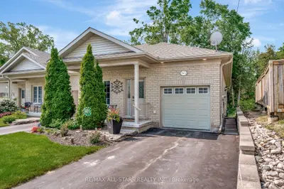 Att/Row/Townhouse in Kawartha Lakes