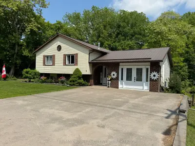 Detached in Lansdowne Village