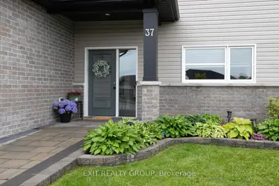 Detached in Quinte West