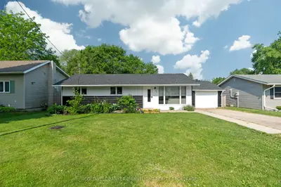 Detached in South Huron