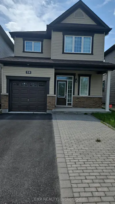 Detached in Barrhaven