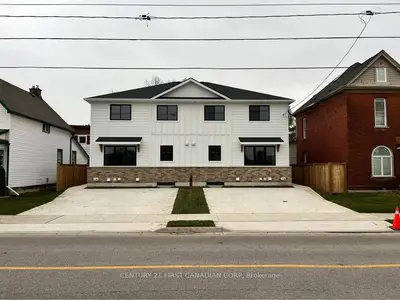 Att/Row/Townhouse in St. Thomas