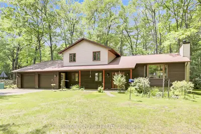 Detached in Constance Bay - Dunrobin - Kilmaurs - Woodlawn