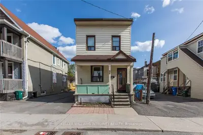 Detached in West Centre Town