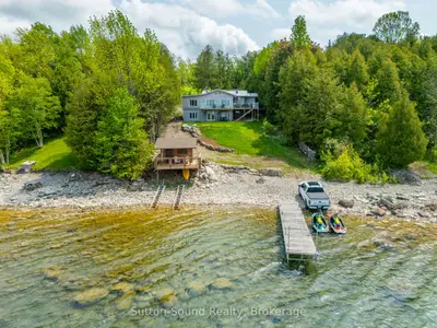 Detached in Georgian Bluffs
