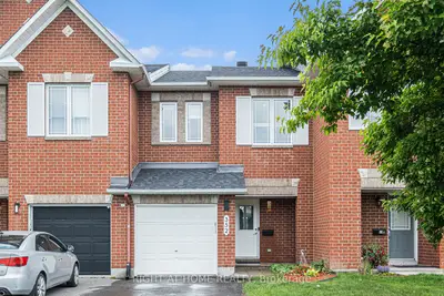 Att/Row/Townhouse in Orleans - Cumberland and Area