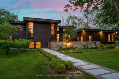 Detached in Bluewater