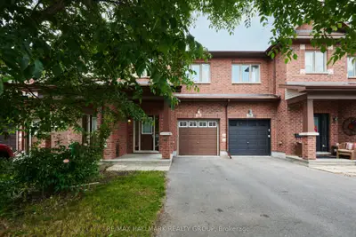 Att/Row/Townhouse in Barrhaven