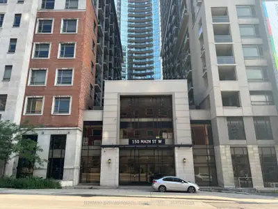 Common Element Condo in Hamilton