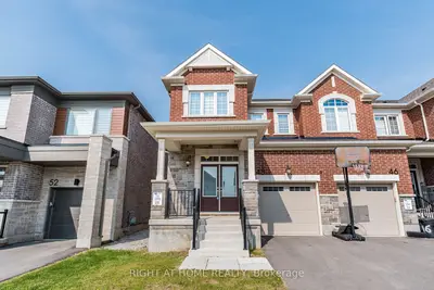Att/Row/Townhouse in Kitchener