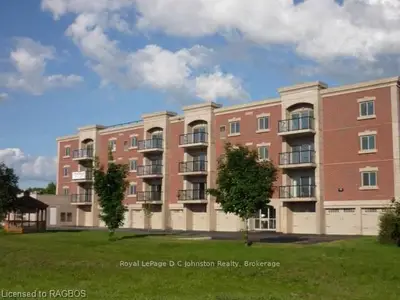 Condo Apartment in Saugeen Shores