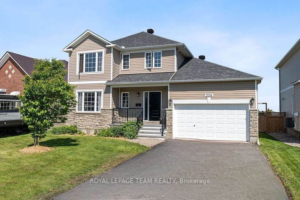 228 Labelle Street, Russell, ON K0A 1W1