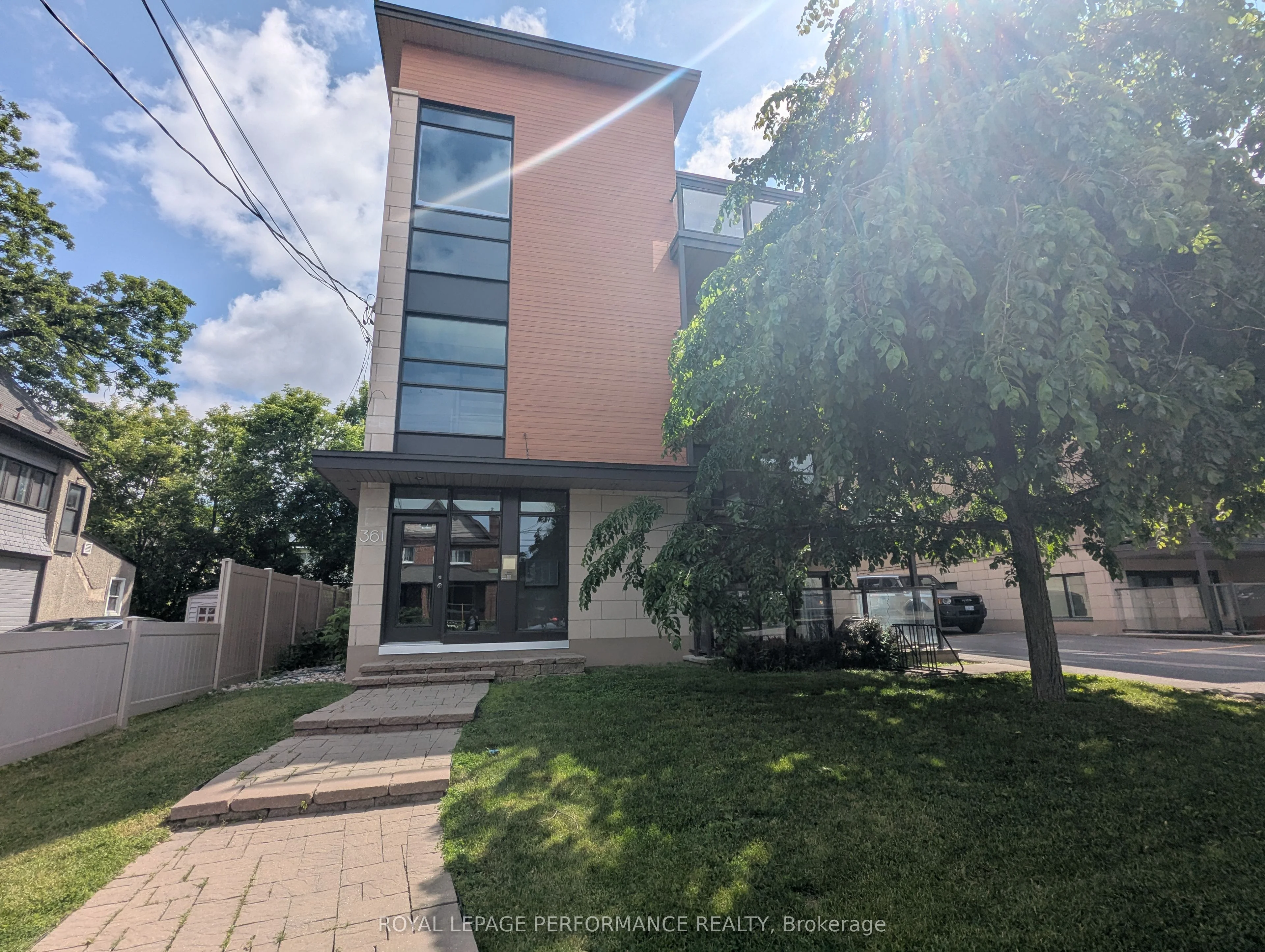 361 Athlone Avenue 4, Westboro - Hampton Park, On K1z 5m3