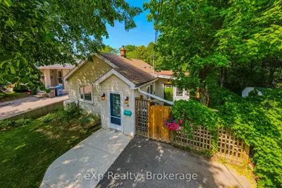 Detached in Guelph