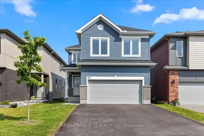 Detached in Blossom Park - Airport and Area