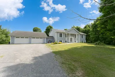 Detached in Frontenac