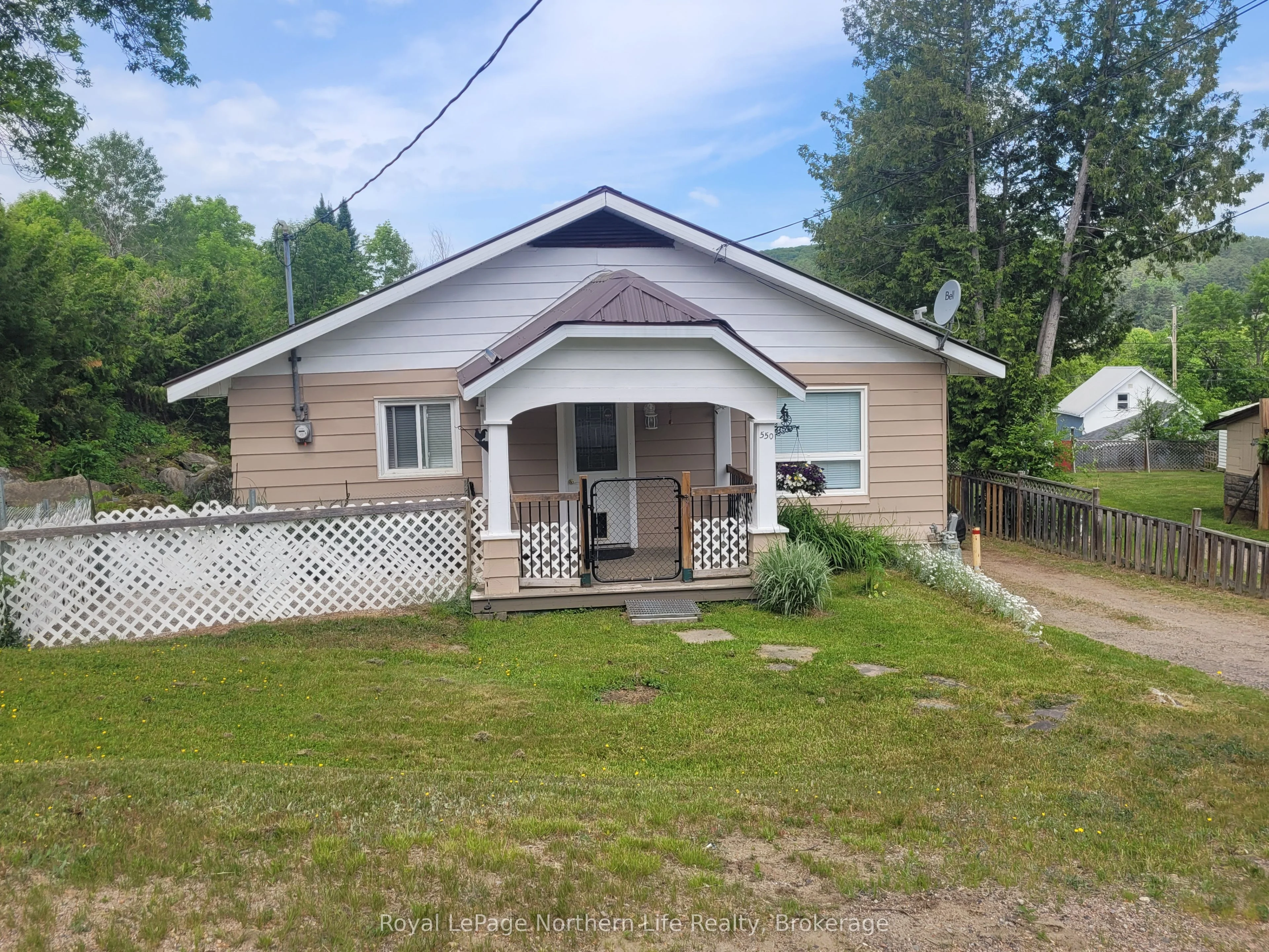 550 DIVISION Street, Mattawa, ON P0H 1V0