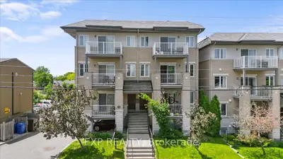 Condo Townhouse in Parkway Park - Queensway Terrace S and Area