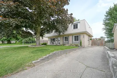 Semi-Detached in Woodstock