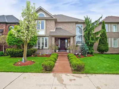 Detached in Guelph
