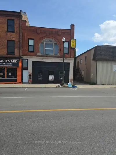 692 DUNDAS Street S 4, Woodstock, ON N4S 1E6
