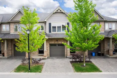 1924 Cedarhollow Boulevard 11, London North, ON N5X 0K3