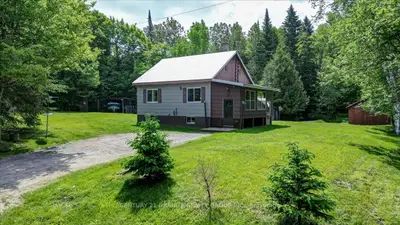 Detached in Bancroft