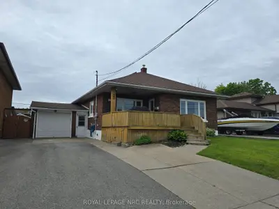 Detached in Fort Erie