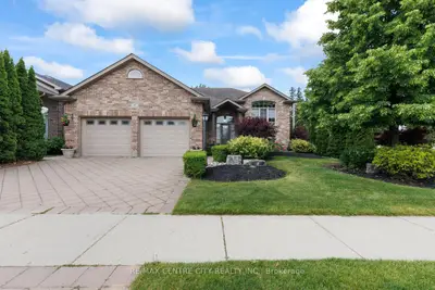 Detached in Strathroy-Caradoc