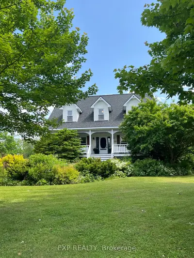Detached in Beckwith