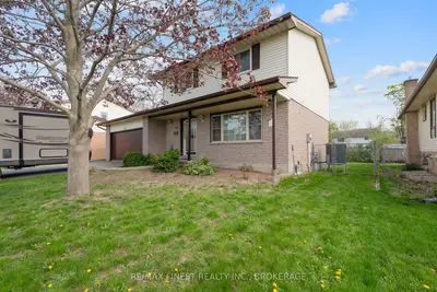 Detached in Kingston