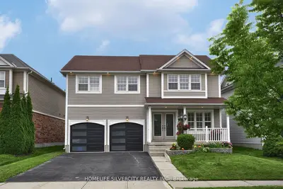 Detached in Brantford
