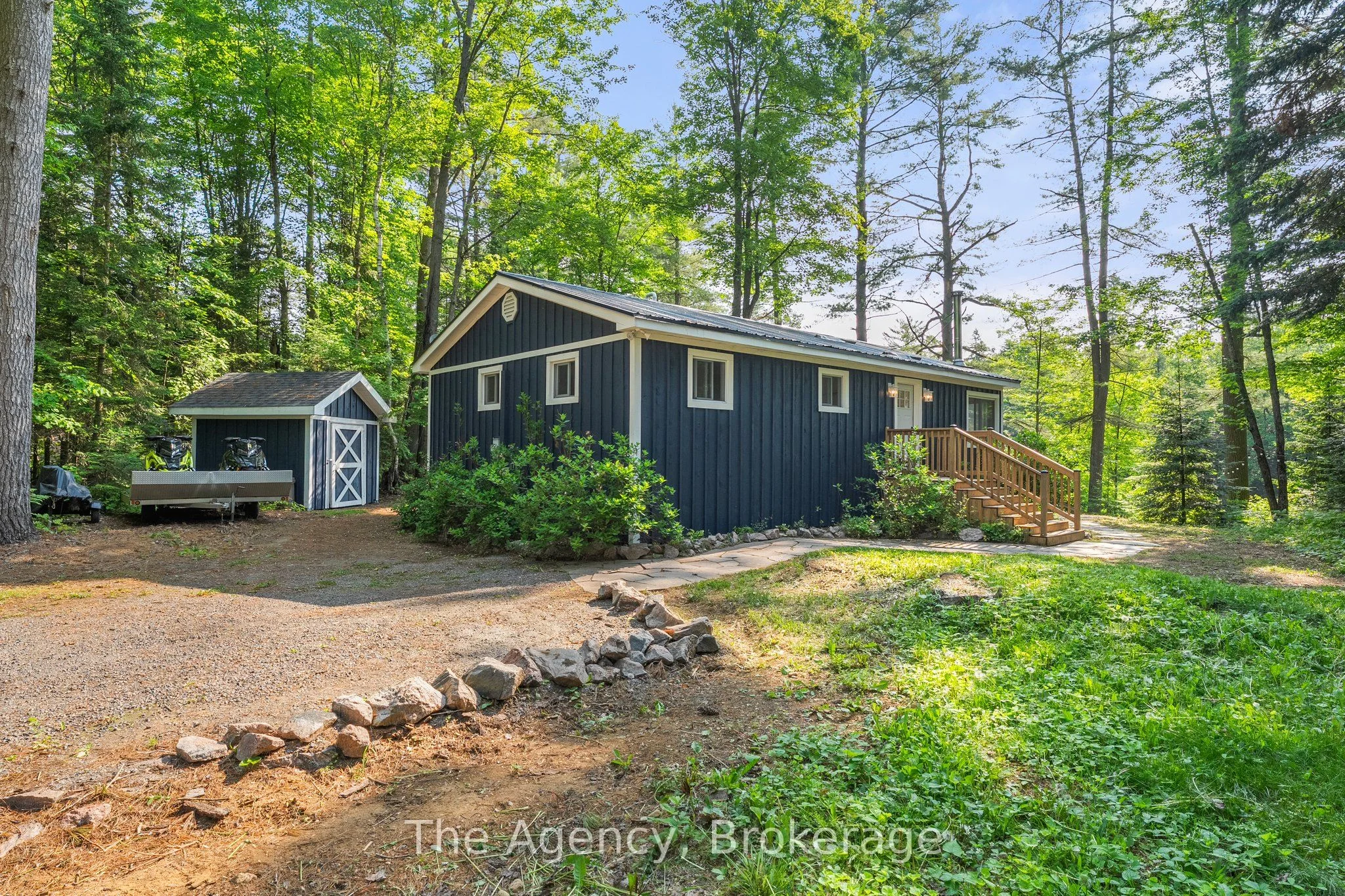 1333 Sherwood Forest Road, Bracebridge, ON P1L 1X3