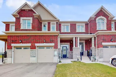 Att/Row/Townhouse in Kitchener