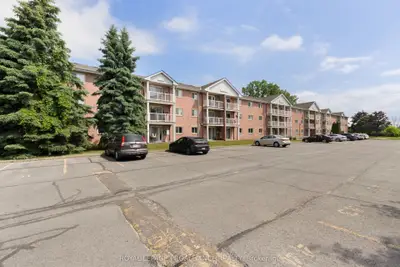 Condo Apartment in Belleville
