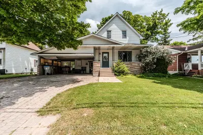 Detached in North Perth