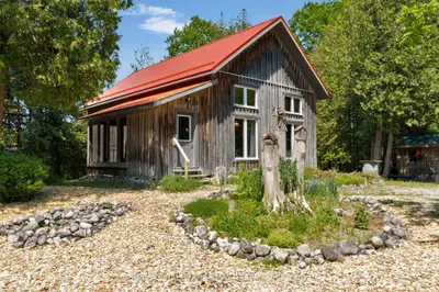 Detached in West Grey