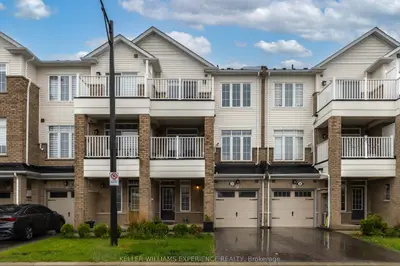 Att/Row/Townhouse in Brant