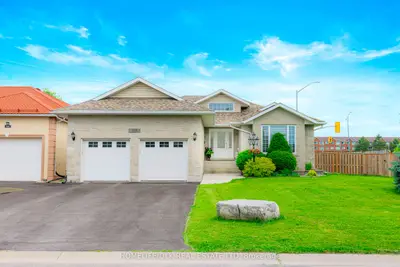 Detached in Kingston