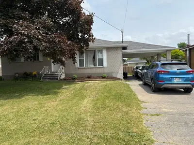Detached in Cornwall