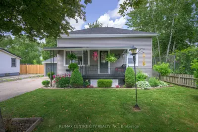 Detached in London East