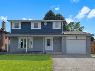 Detached in Brantford