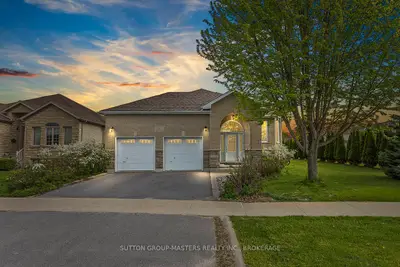 Detached in Kingston